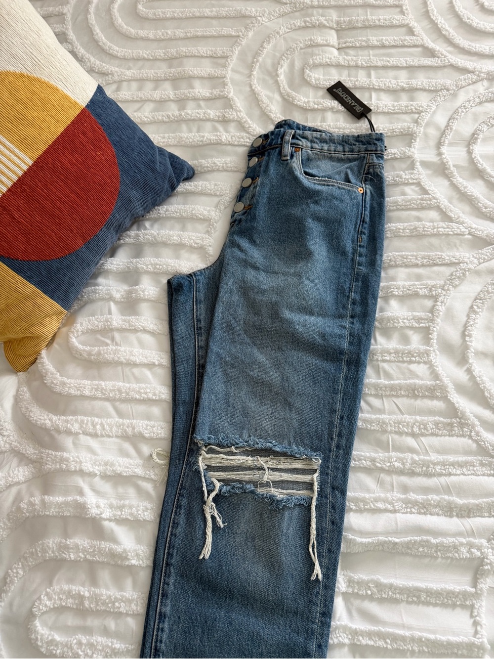 Blank NYC Madison Crop Distressed Button-Fly Blue Jeans NEW - Picture 13 of 13